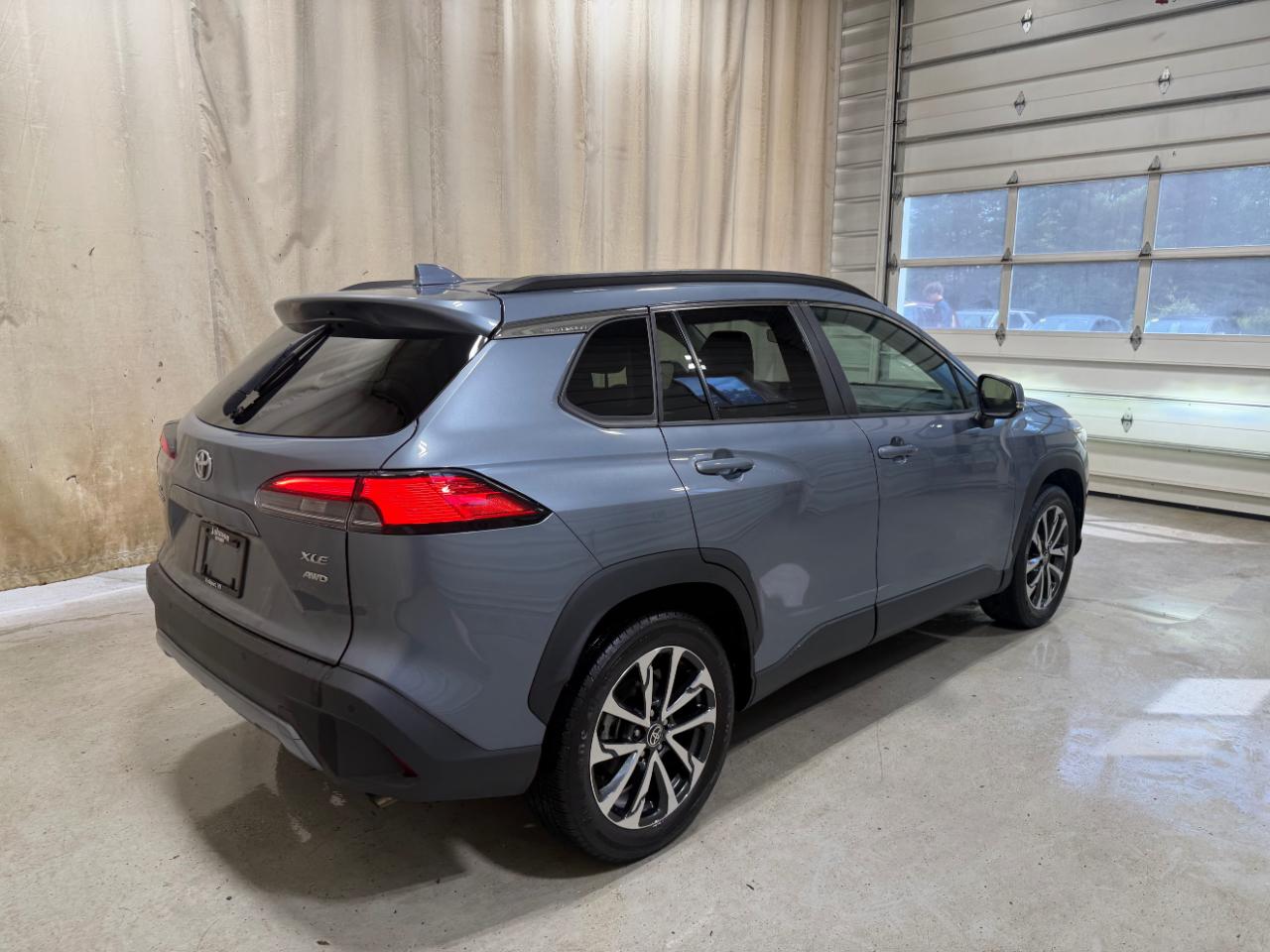 Toyota Corolla Cross XLE 4WD (Natl) 2022