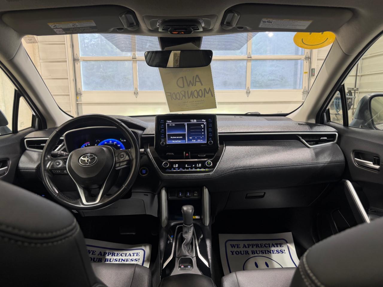 Toyota Corolla Cross XLE 4WD (Natl) 2022