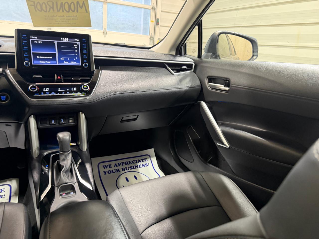 Toyota Corolla Cross XLE 4WD (Natl) 2022