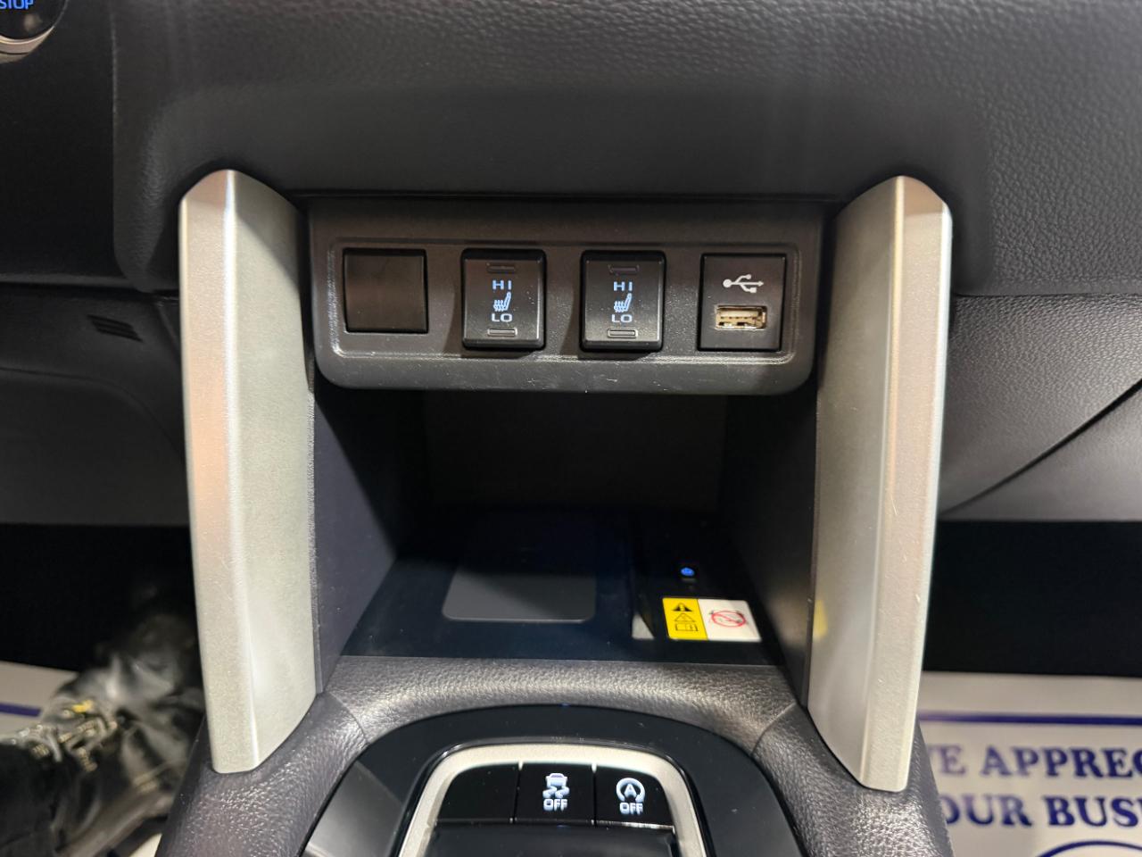 Toyota Corolla Cross XLE 4WD (Natl) 2022