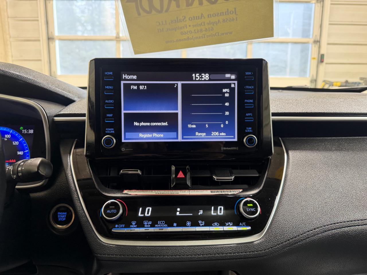 Toyota Corolla Cross XLE 4WD (Natl) 2022