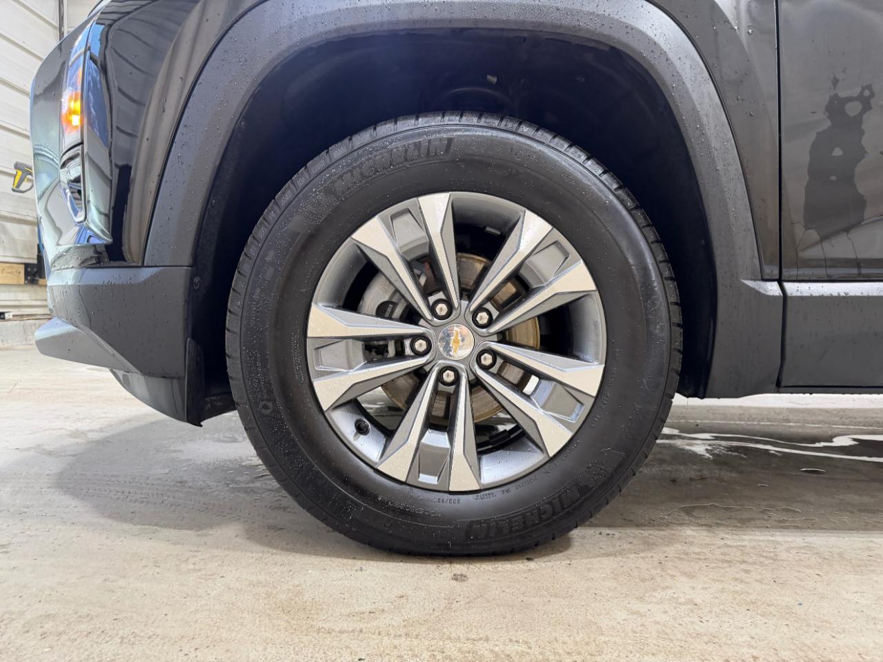 Chevrolet Equinox AWD 4dr LT w/2LT 2025