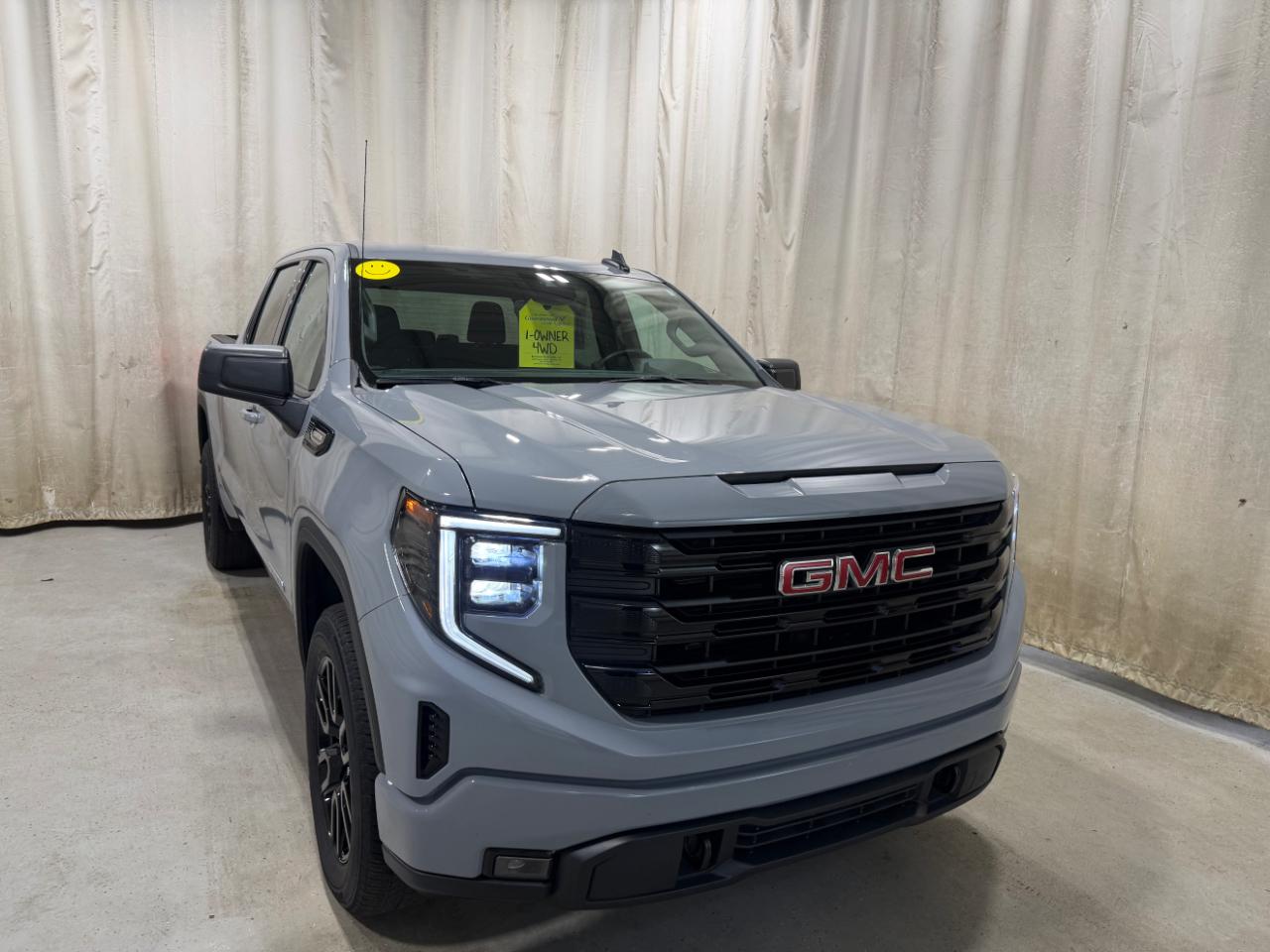 GMC Sierra 1500 4WD Crew Cab 147" Elevation w/3VL 2024
