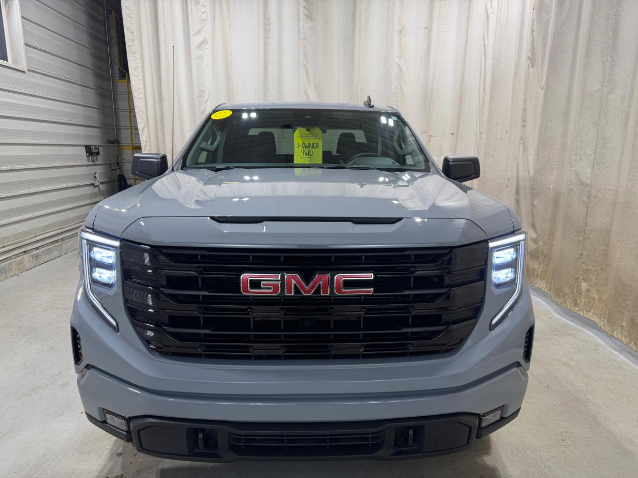GMC Sierra 1500 4WD Crew Cab 147" Elevation w/3VL 2024