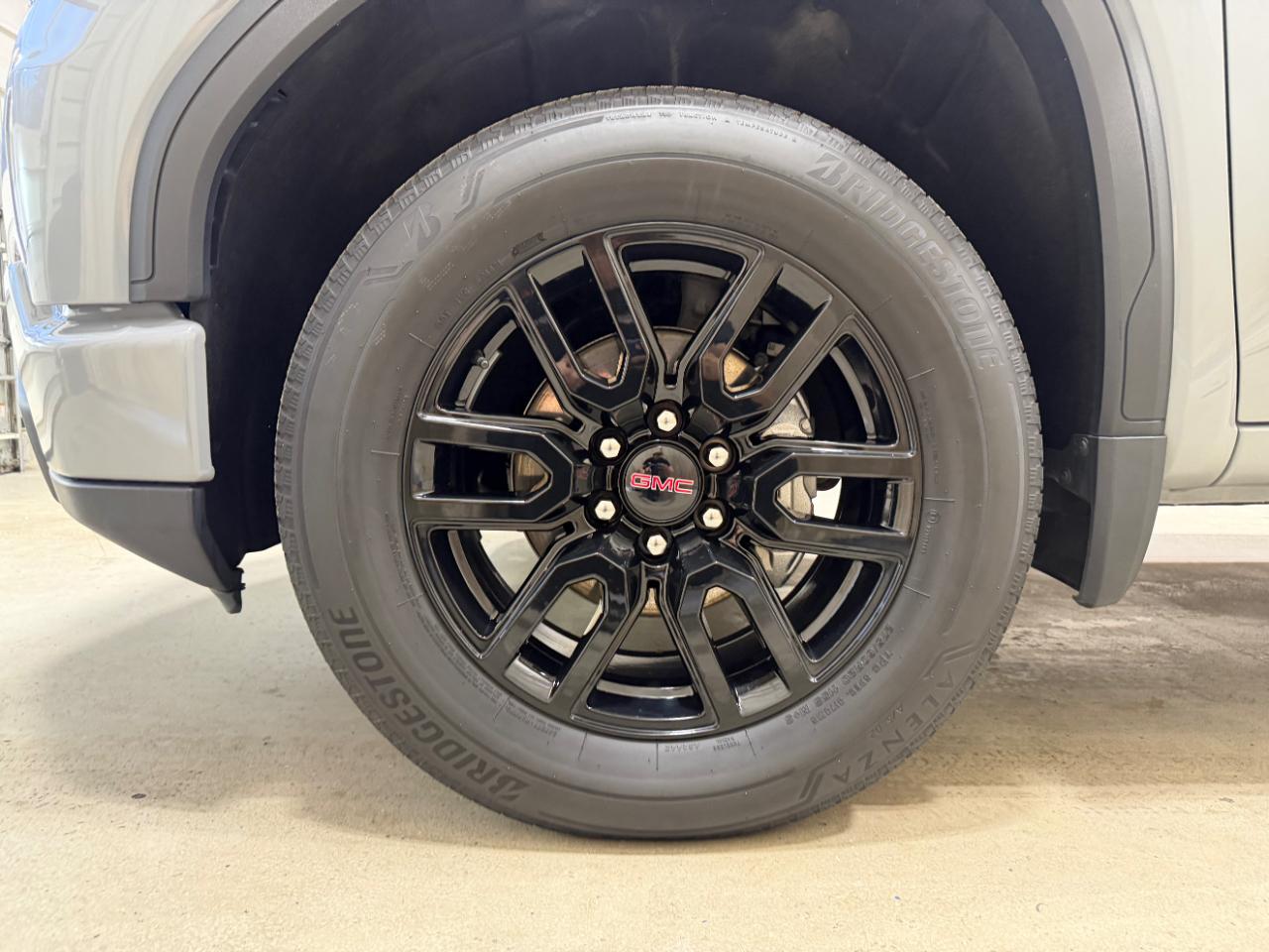 GMC Sierra 1500 4WD Crew Cab 147" Elevation w/3VL 2024