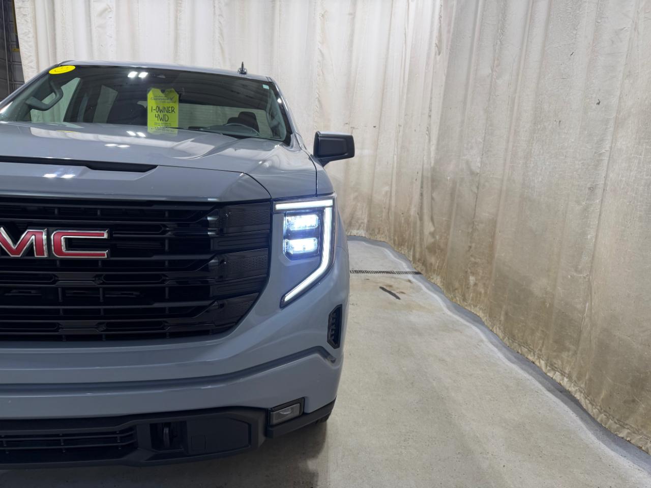 GMC Sierra 1500 4WD Crew Cab 147" Elevation w/3VL 2024