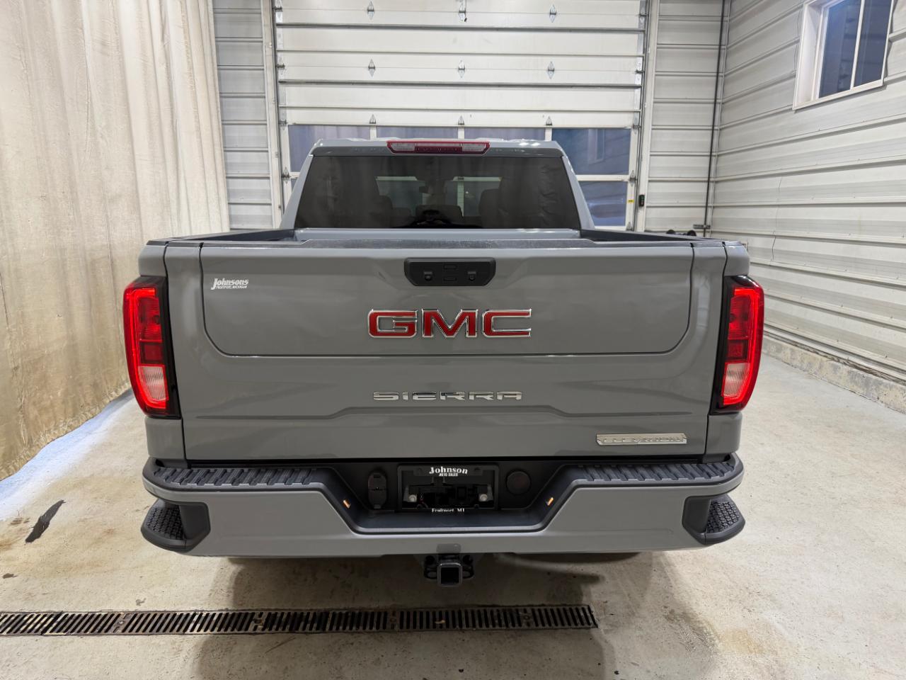 GMC Sierra 1500 4WD Crew Cab 147" Elevation w/3VL 2024