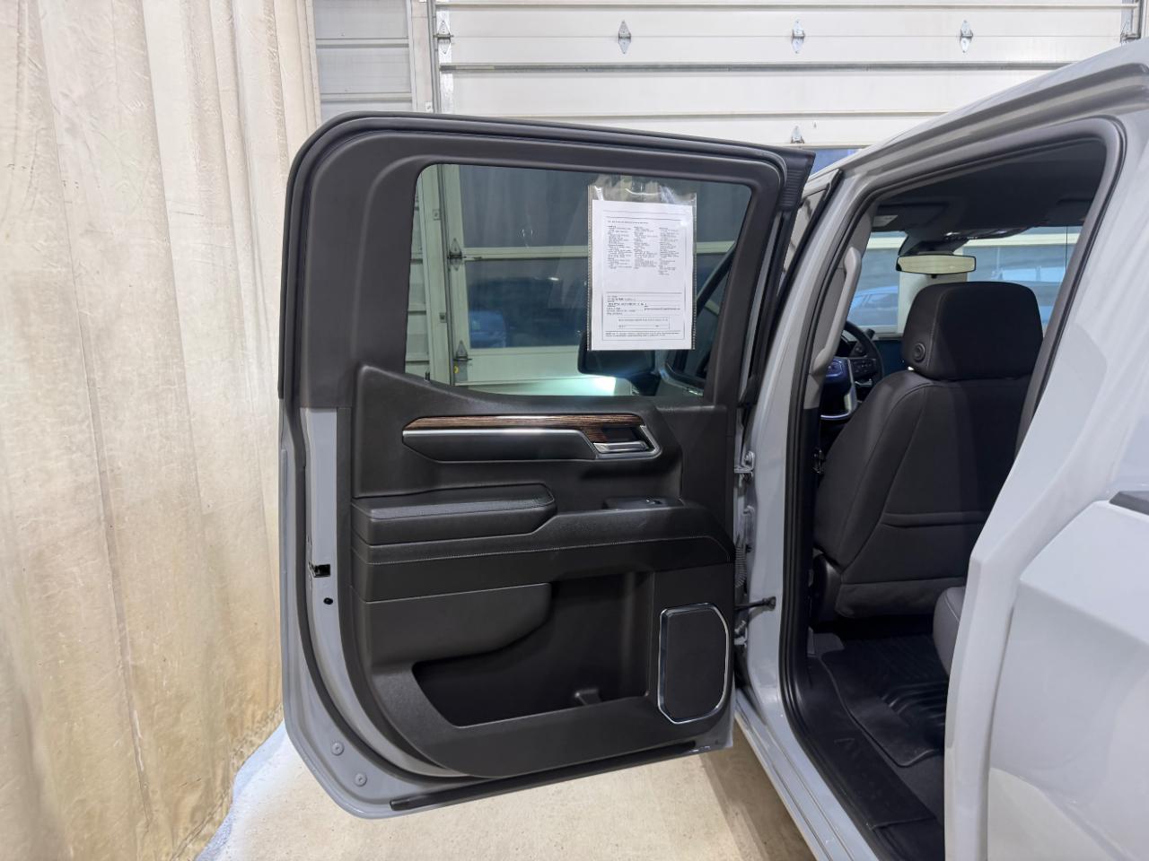 GMC Sierra 1500 4WD Crew Cab 147" Elevation w/3VL 2024