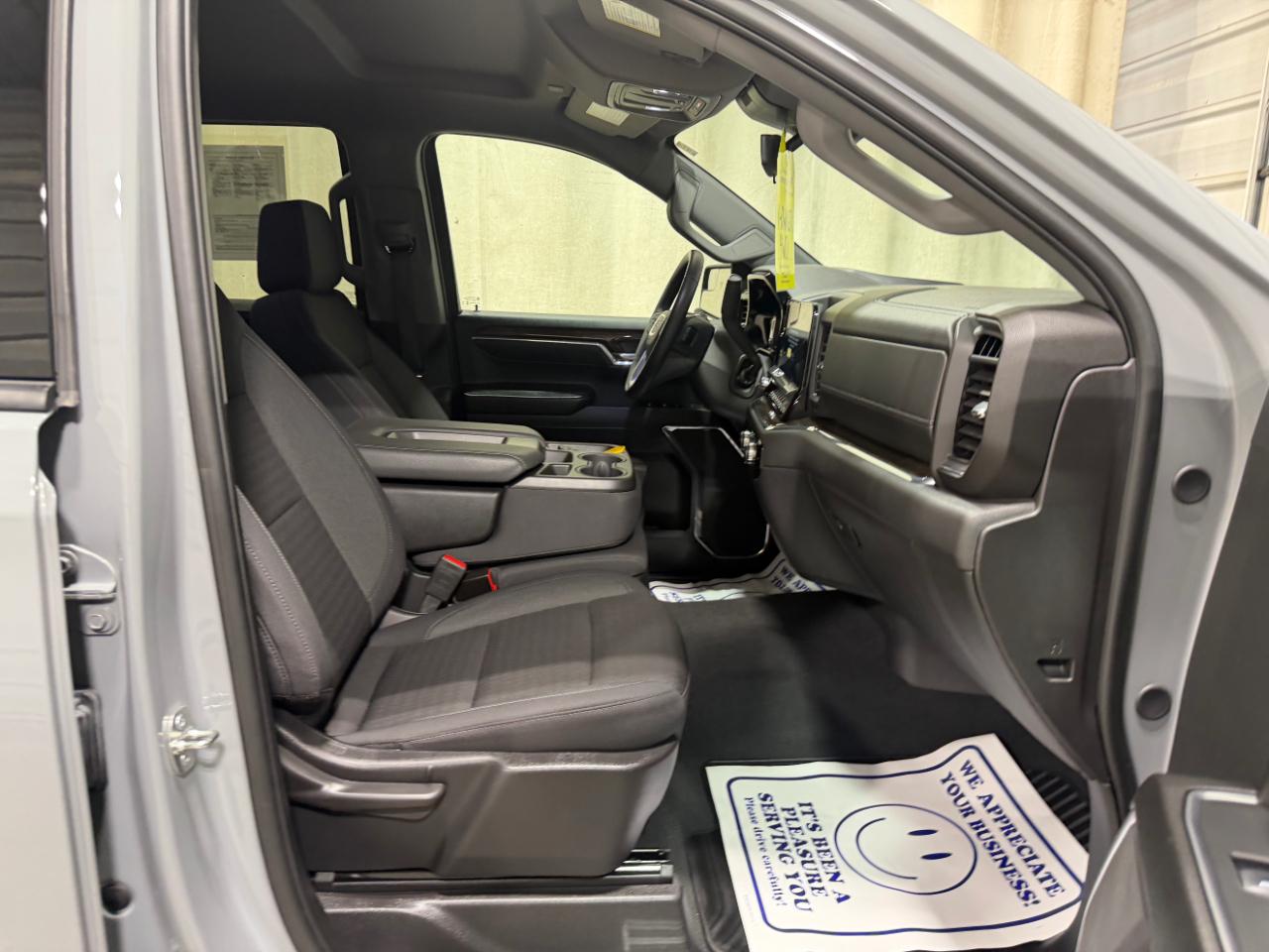GMC Sierra 1500 4WD Crew Cab 147" Elevation w/3VL 2024