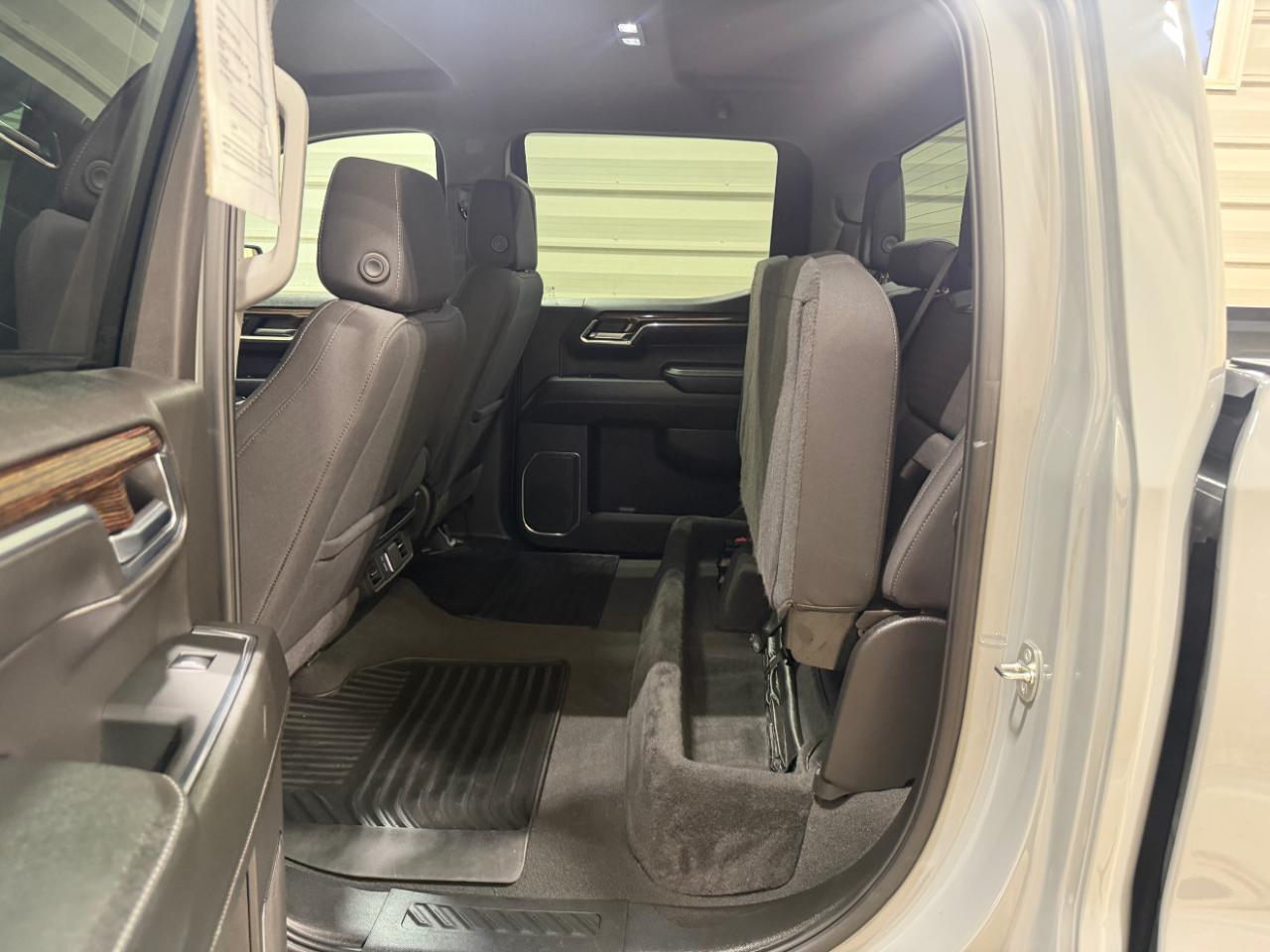 GMC Sierra 1500 4WD Crew Cab 147" Elevation w/3VL 2024