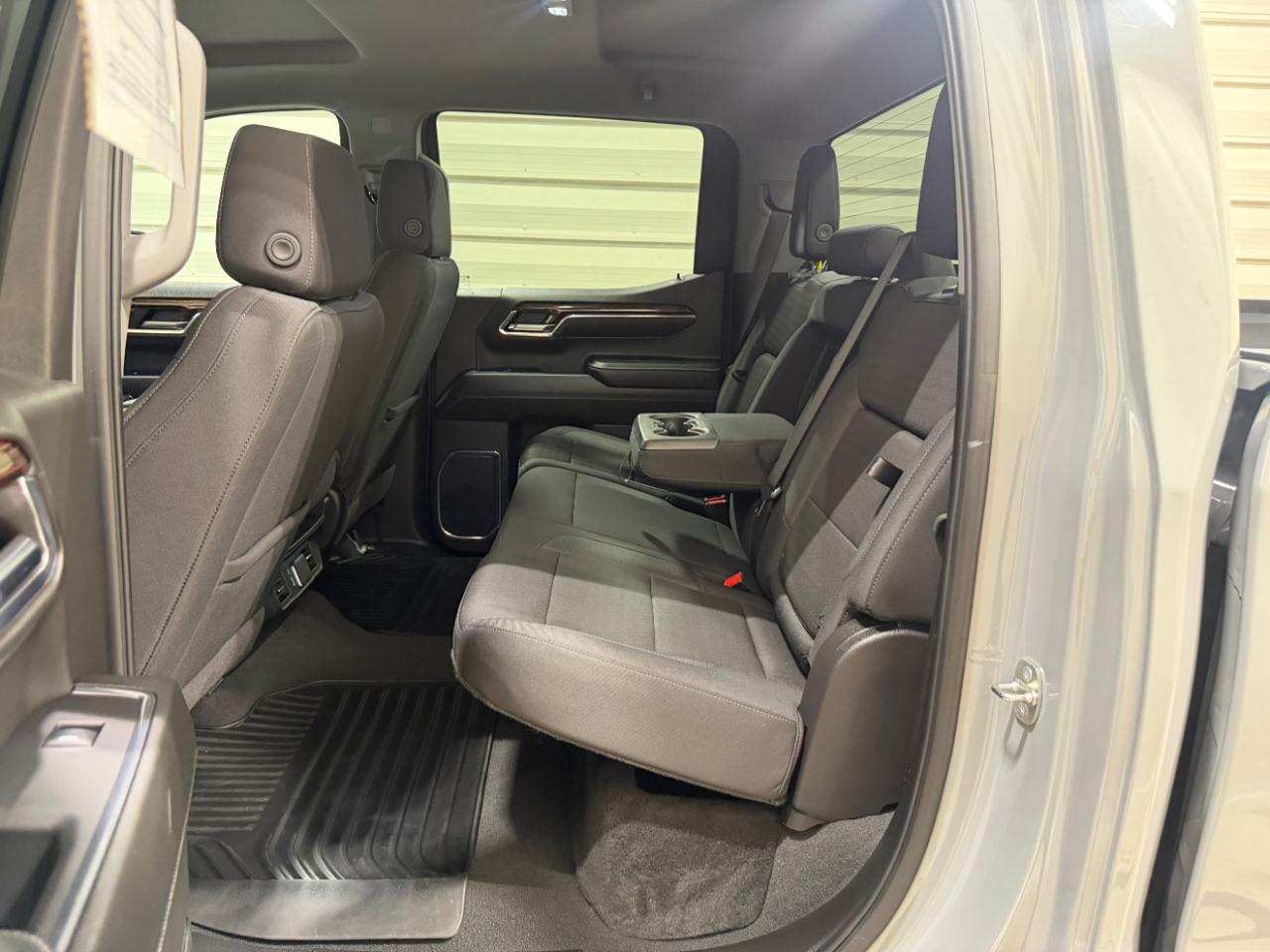 GMC Sierra 1500 4WD Crew Cab 147" Elevation w/3VL 2024