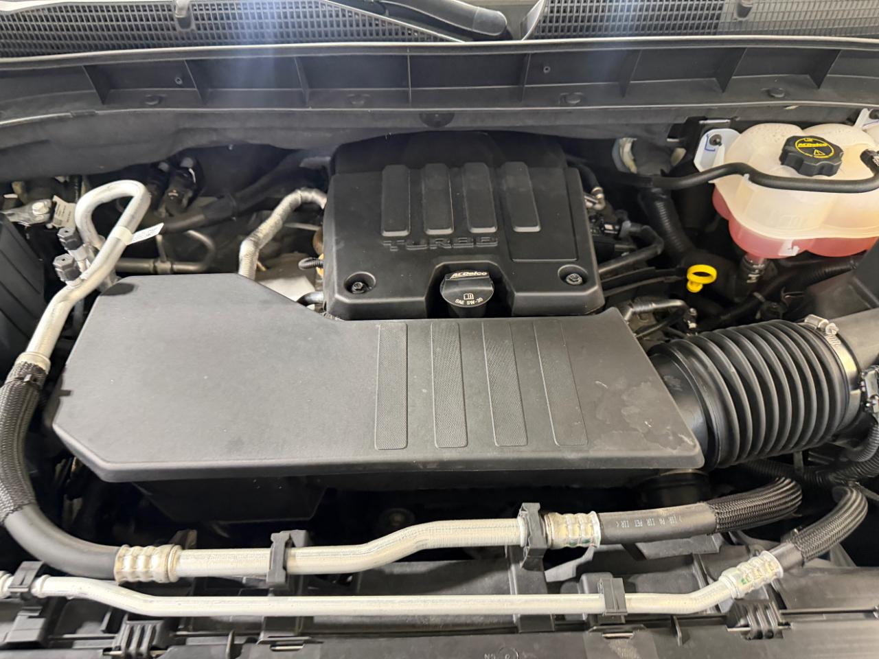 GMC Sierra 1500 4WD Crew Cab 147" Elevation w/3VL 2024