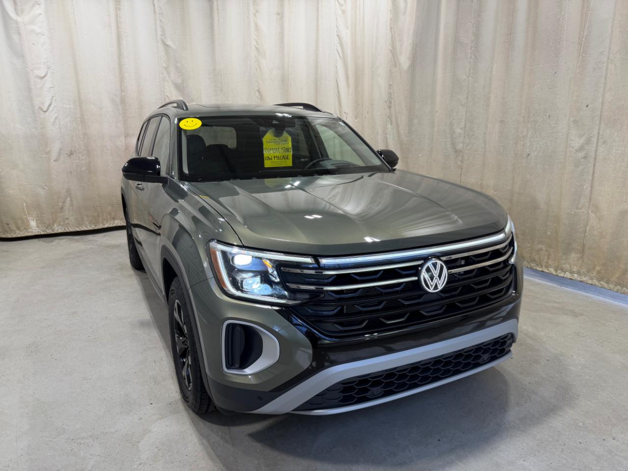 Volkswagen Atlas 2.0T Peak Edition SEL 4MOTION 2024