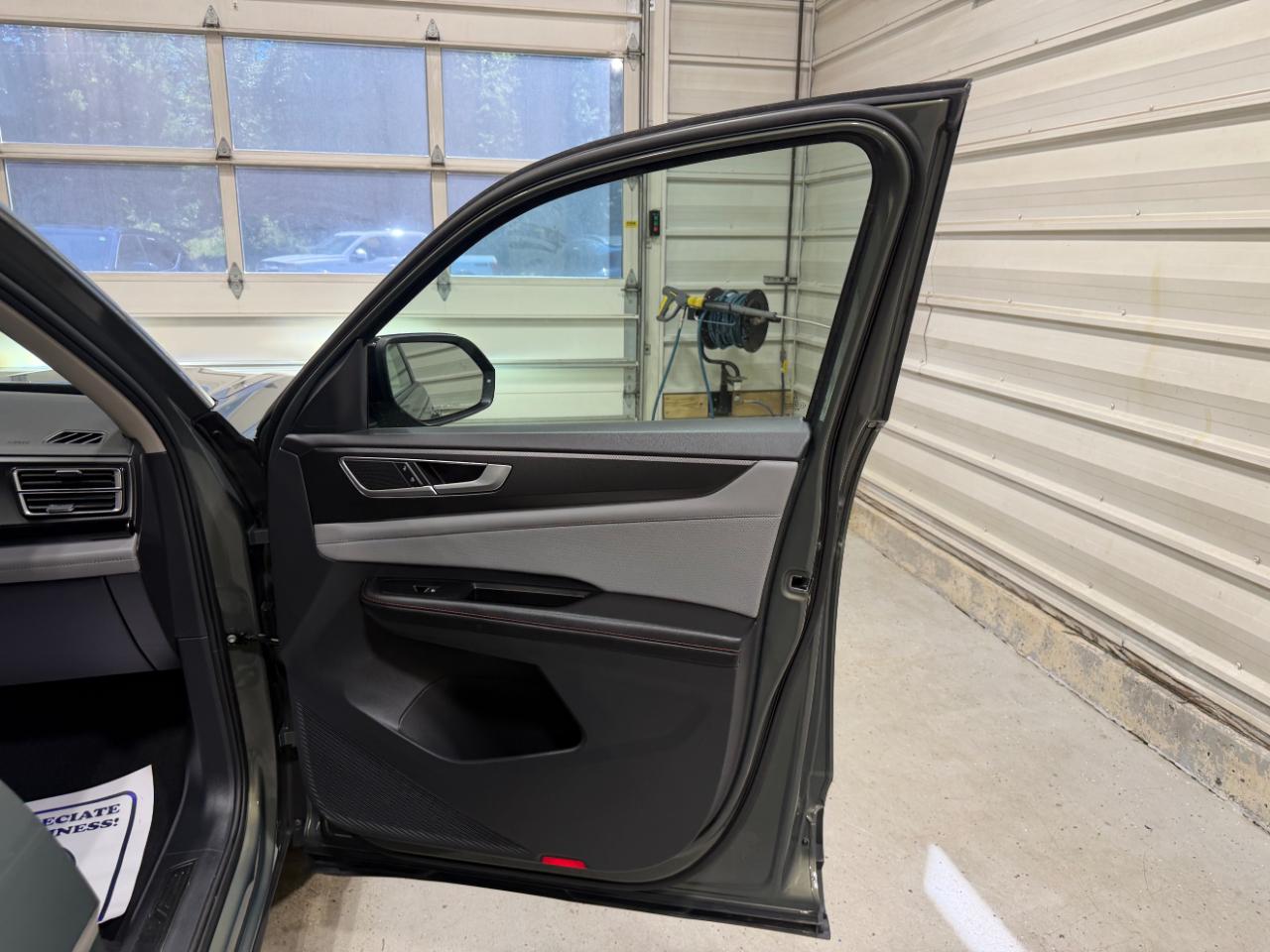 Volkswagen Atlas 2.0T Peak Edition SEL 4MOTION 2024