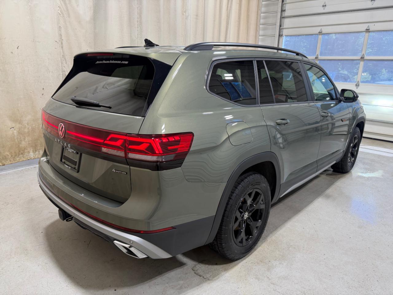Volkswagen Atlas 2.0T Peak Edition SEL 4MOTION 2024