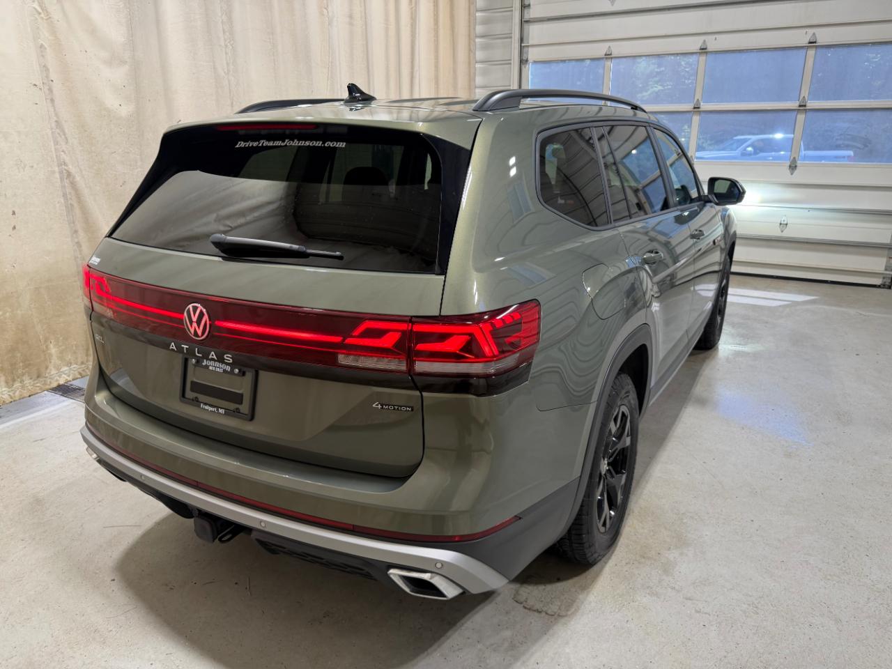 Volkswagen Atlas 2.0T Peak Edition SEL 4MOTION 2024