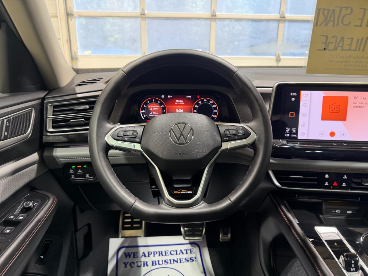 Volkswagen Atlas 2.0T Peak Edition SEL 4MOTION 2024