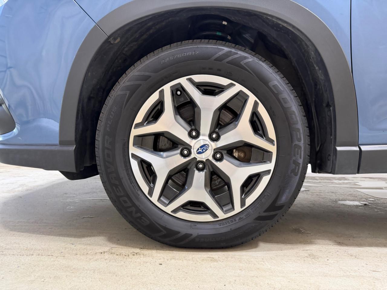 Subaru Forester Premium CVT 2023