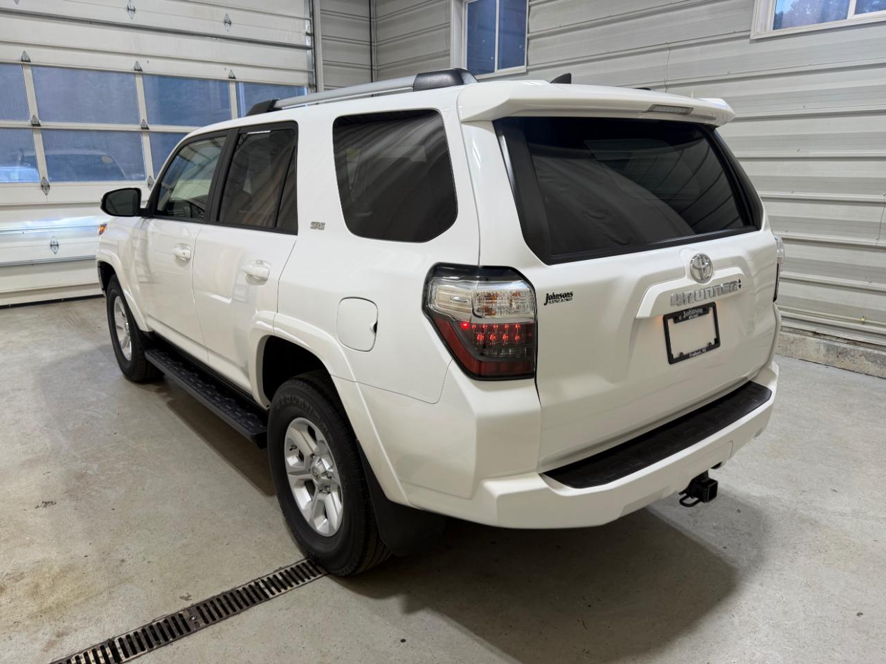 Toyota 4Runner SR5 Premium 4WD (Natl) 2021