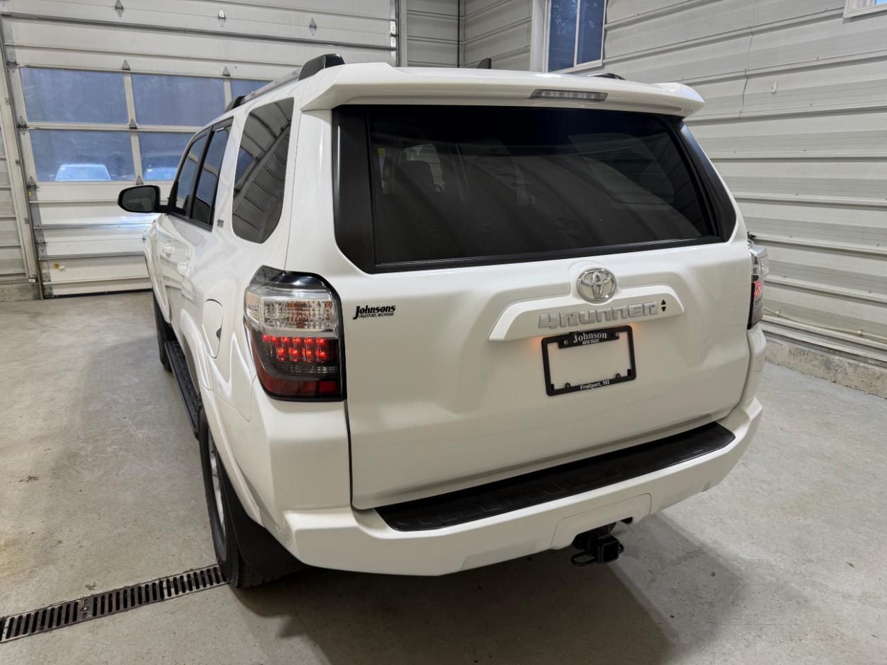 Toyota 4Runner SR5 Premium 4WD (Natl) 2021