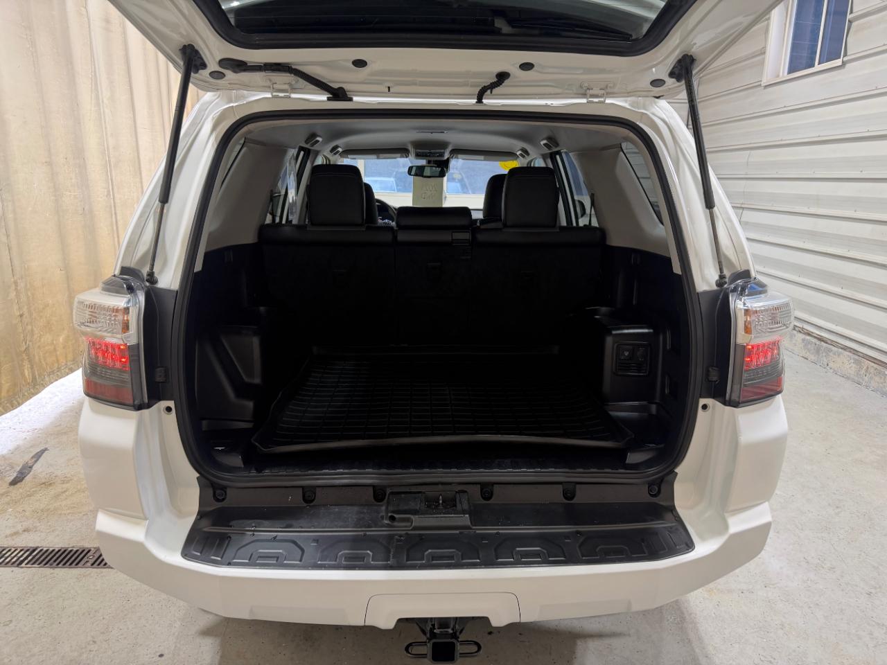 Toyota 4Runner SR5 Premium 4WD (Natl) 2021