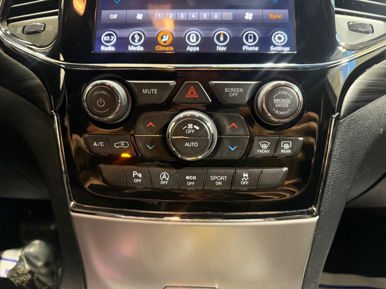 Jeep Grand Cherokee Laredo E 4x4 2019