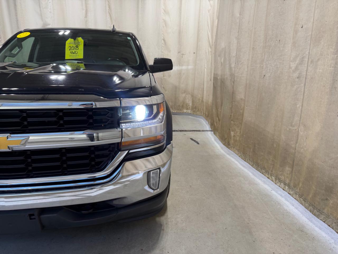 Chevrolet Silverado 1500 4WD Crew Cab 143.5" LT w/1LT 2018