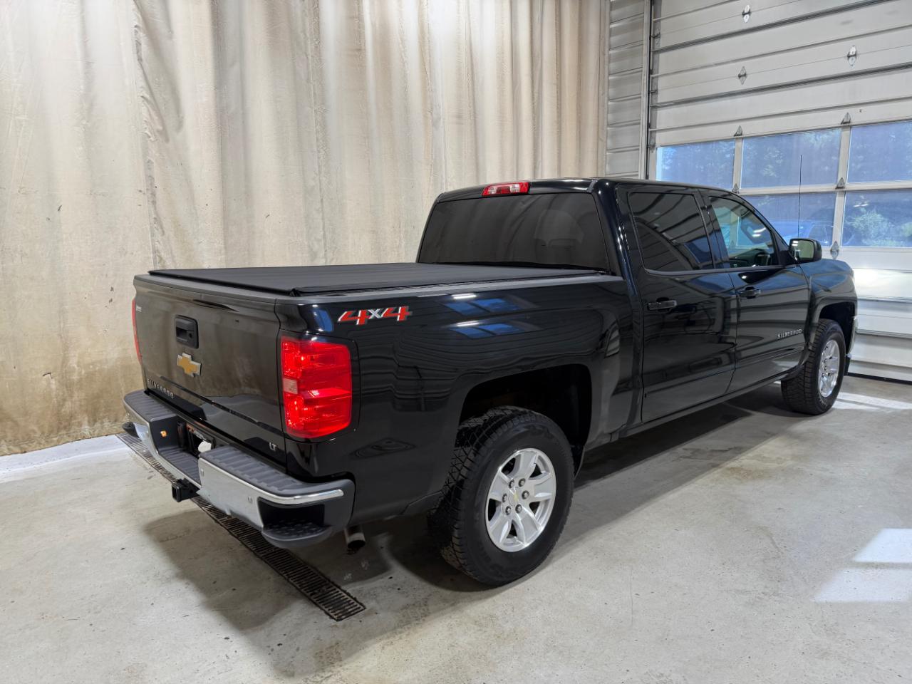 Chevrolet Silverado 1500 4WD Crew Cab 143.5" LT w/1LT 2018