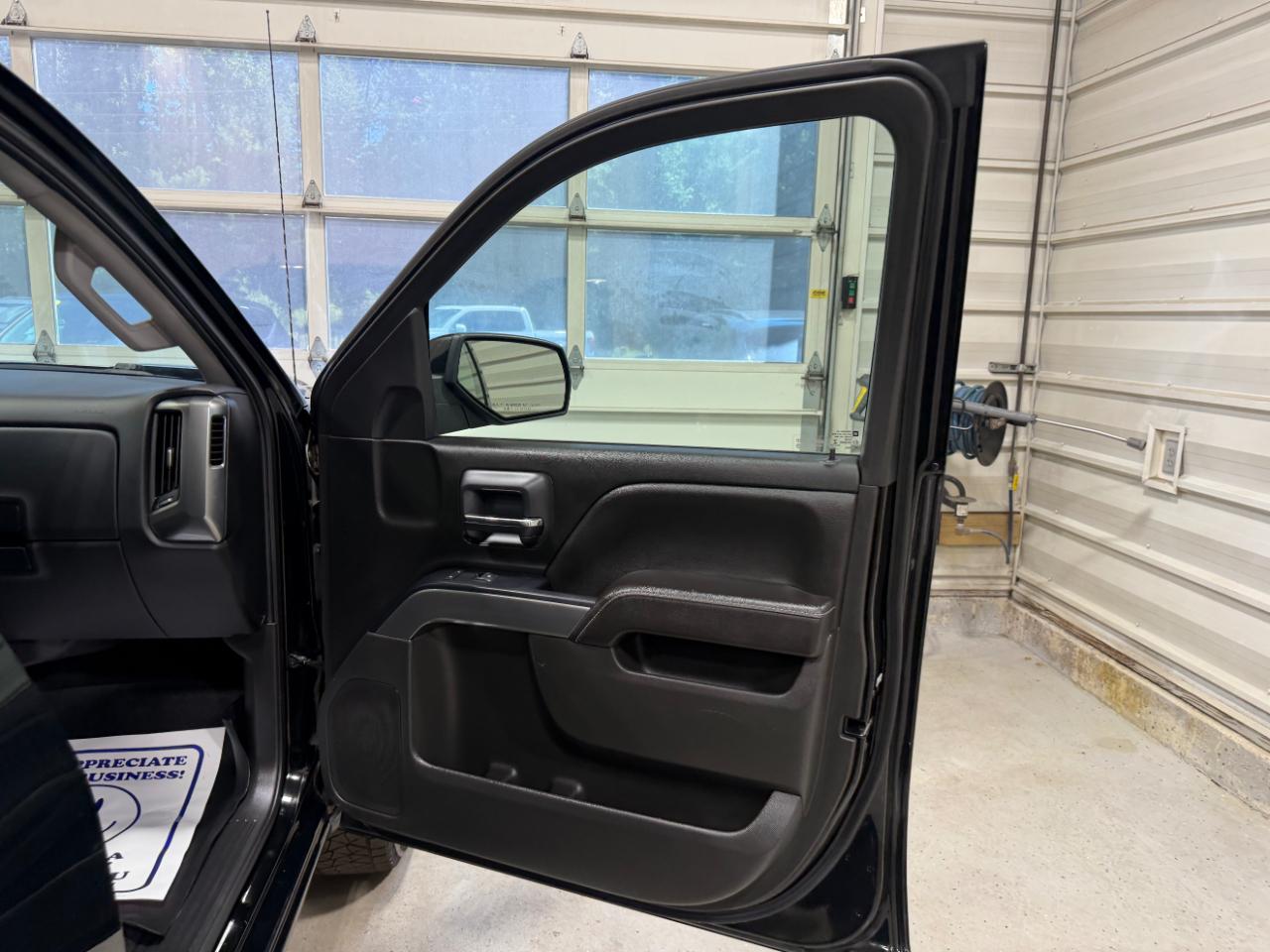 Chevrolet Silverado 1500 4WD Crew Cab 143.5" LT w/1LT 2018