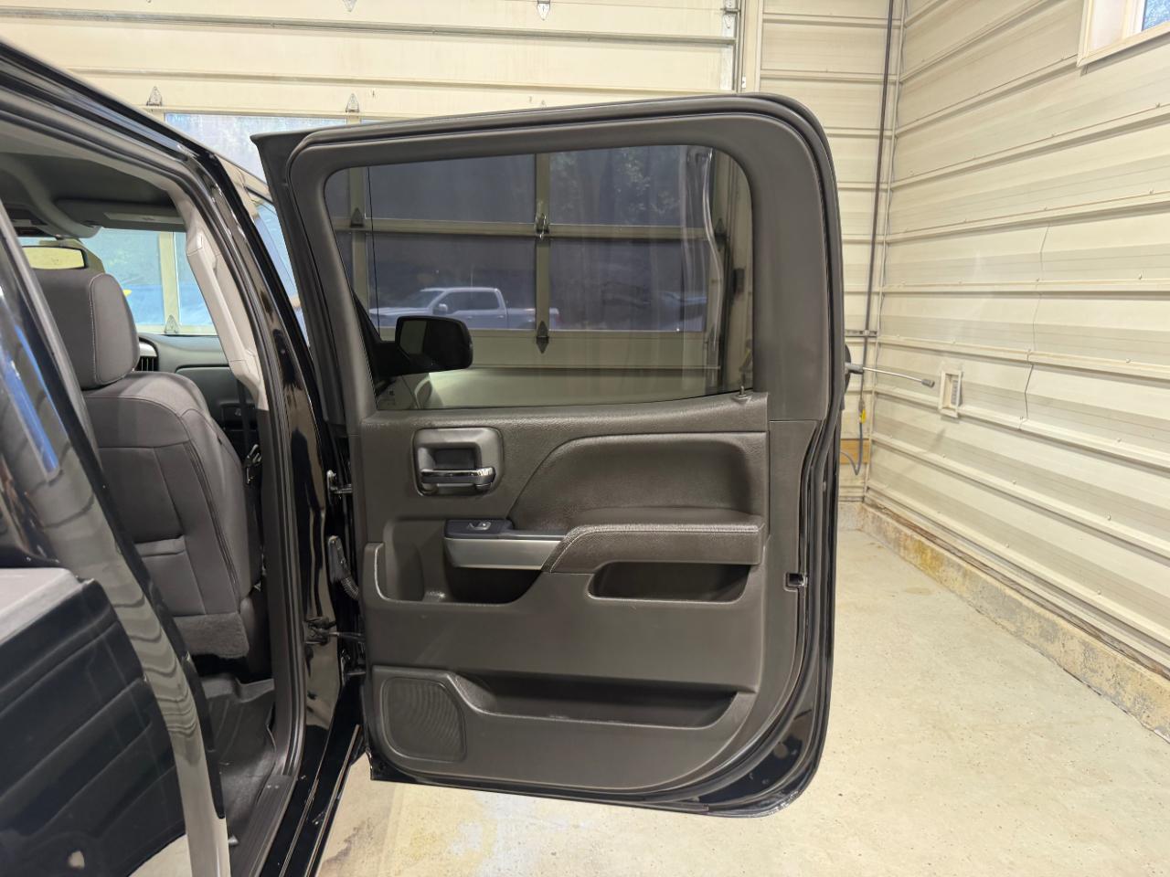 Chevrolet Silverado 1500 4WD Crew Cab 143.5" LT w/1LT 2018