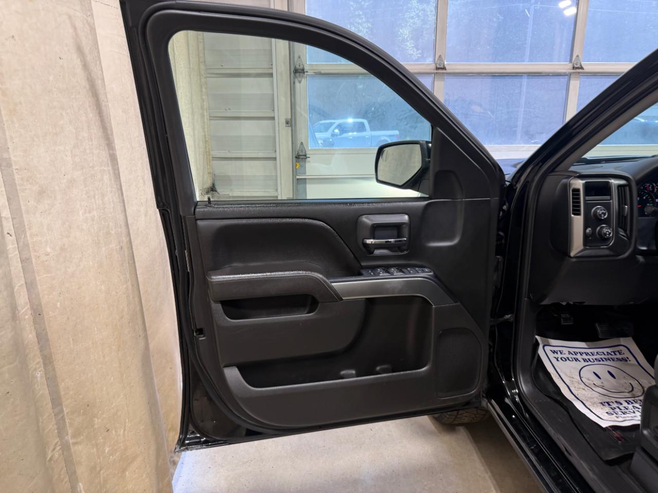 Chevrolet Silverado 1500 4WD Crew Cab 143.5" LT w/1LT 2018