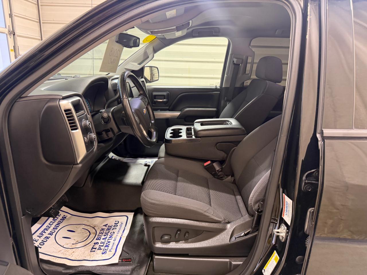 Chevrolet Silverado 1500 4WD Crew Cab 143.5" LT w/1LT 2018