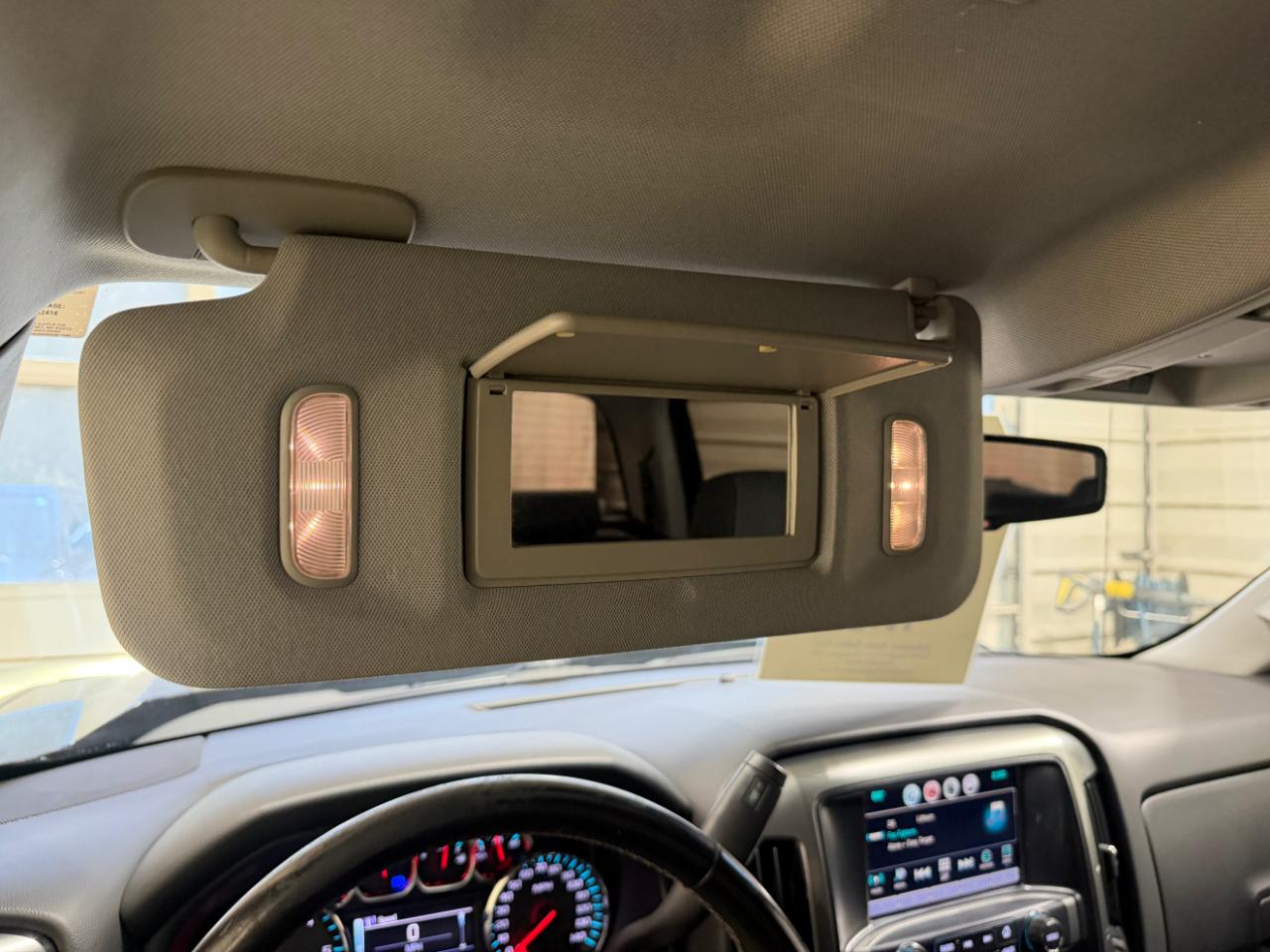 Chevrolet Silverado 1500 4WD Crew Cab 143.5" LT w/1LT 2018