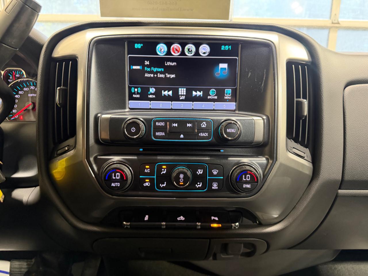 Chevrolet Silverado 1500 4WD Crew Cab 143.5" LT w/1LT 2018