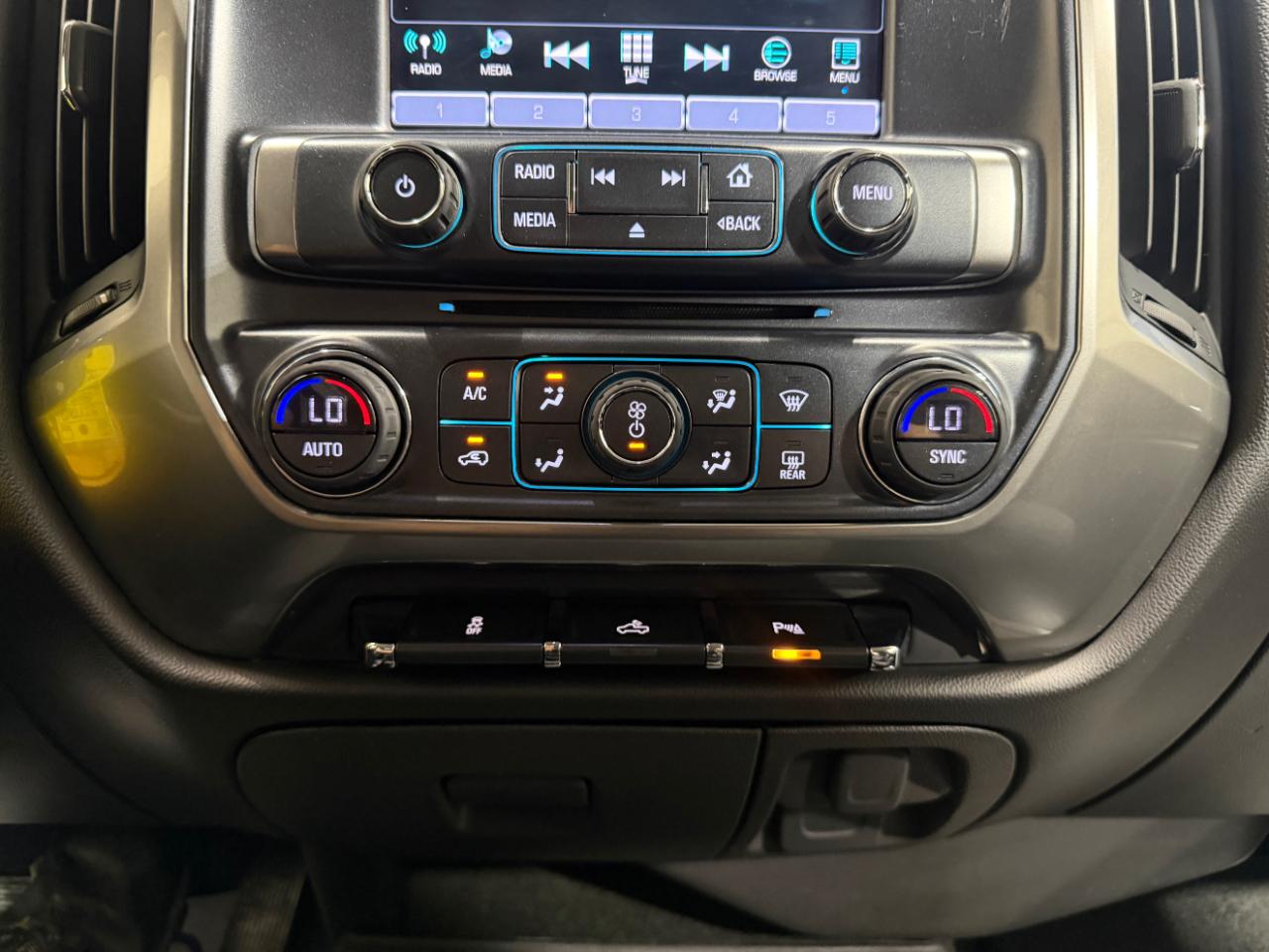 Chevrolet Silverado 1500 4WD Crew Cab 143.5" LT w/1LT 2018
