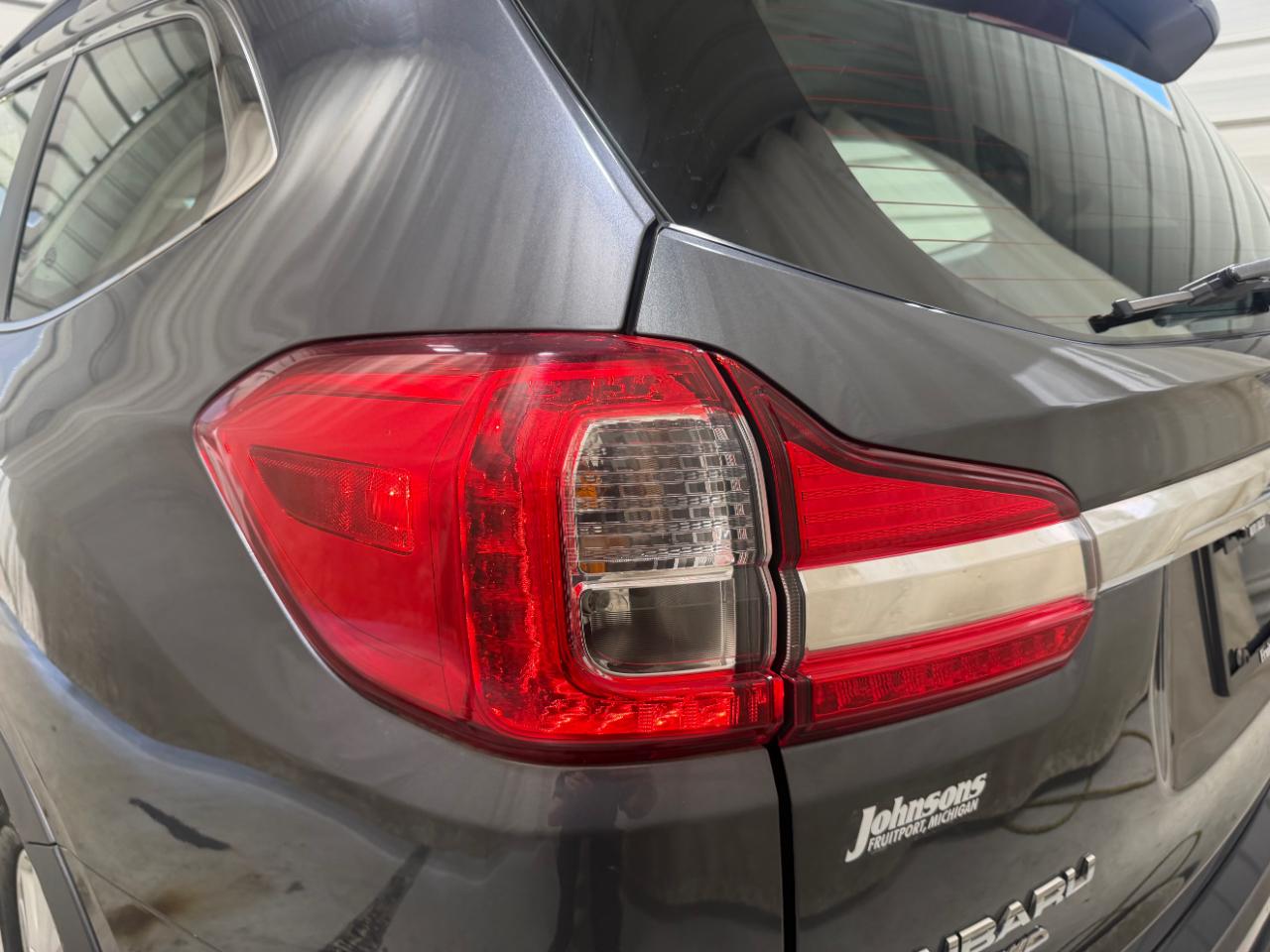 Subaru Ascent Premium 4D SUV 8-Passenger 2021