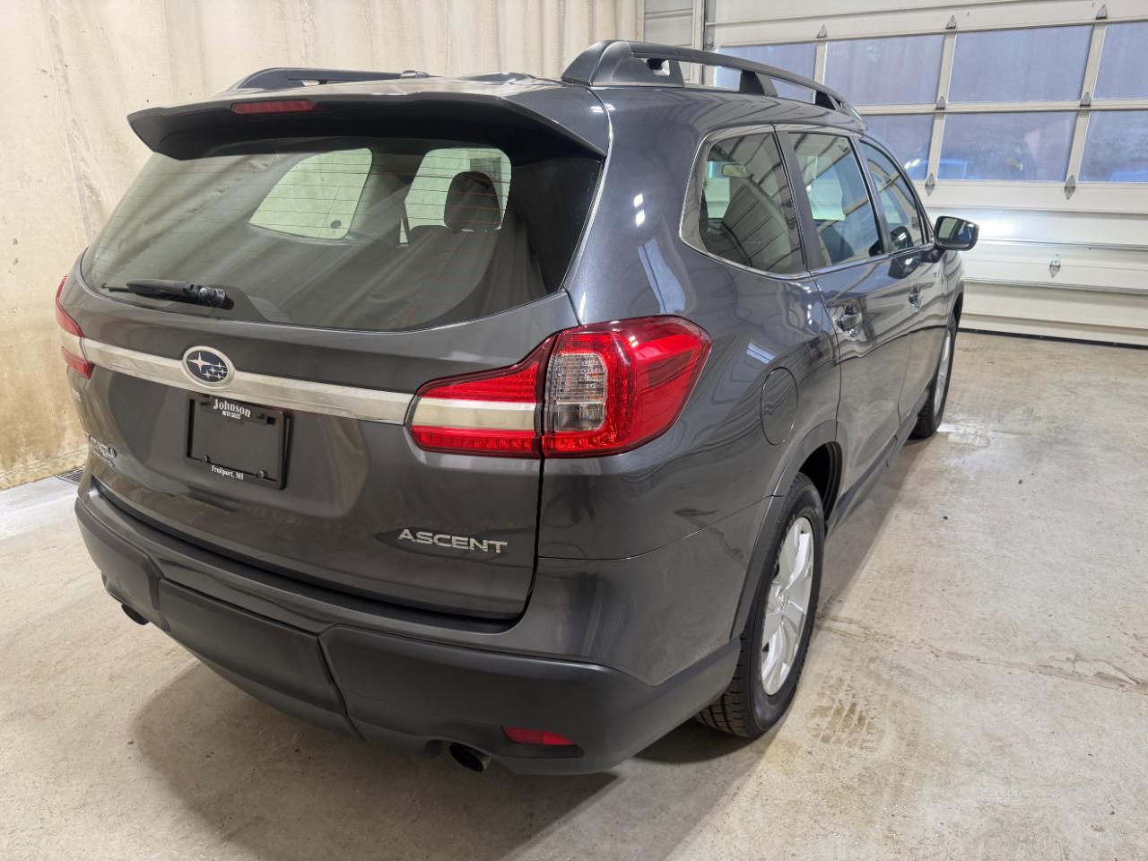 Subaru Ascent Premium 4D SUV 8-Passenger 2021