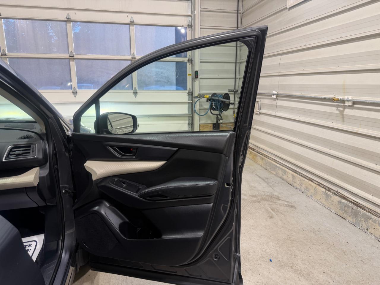 Subaru Ascent Premium 4D SUV 8-Passenger 2021