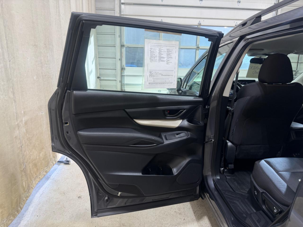 Subaru Ascent Premium 4D SUV 8-Passenger 2021
