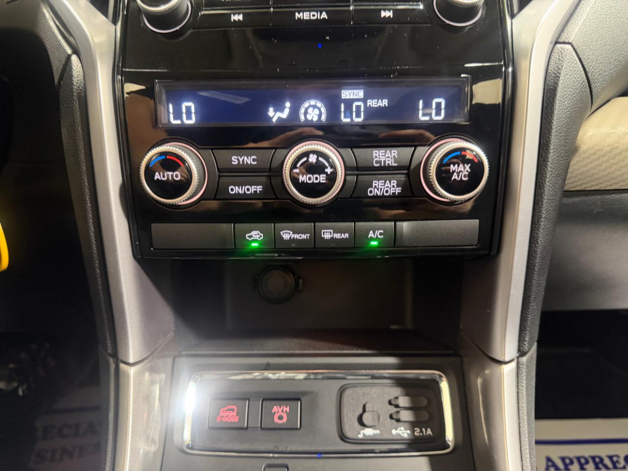 Subaru Ascent Premium 4D SUV 8-Passenger 2021
