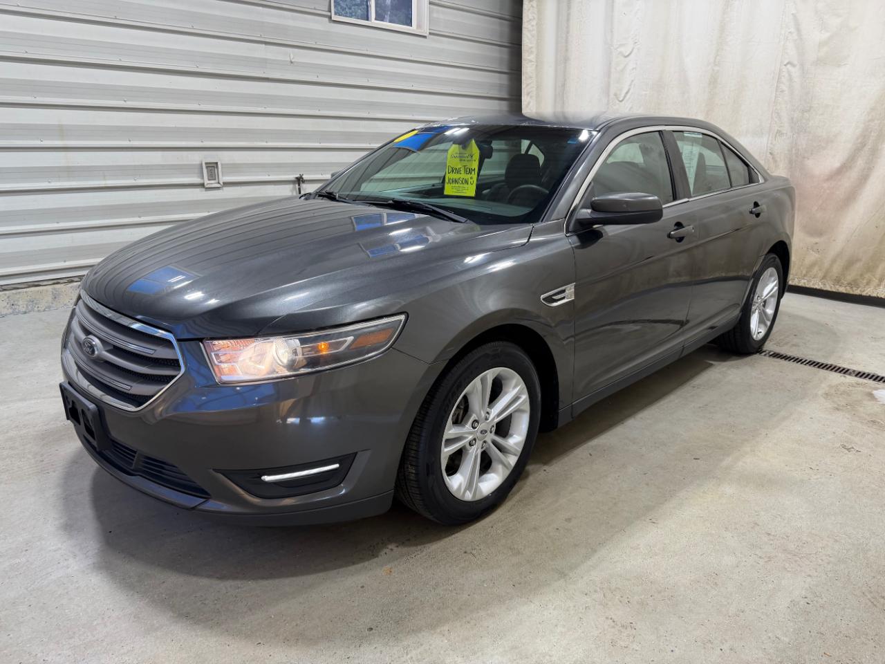 Ford Taurus SEL FWD 2018