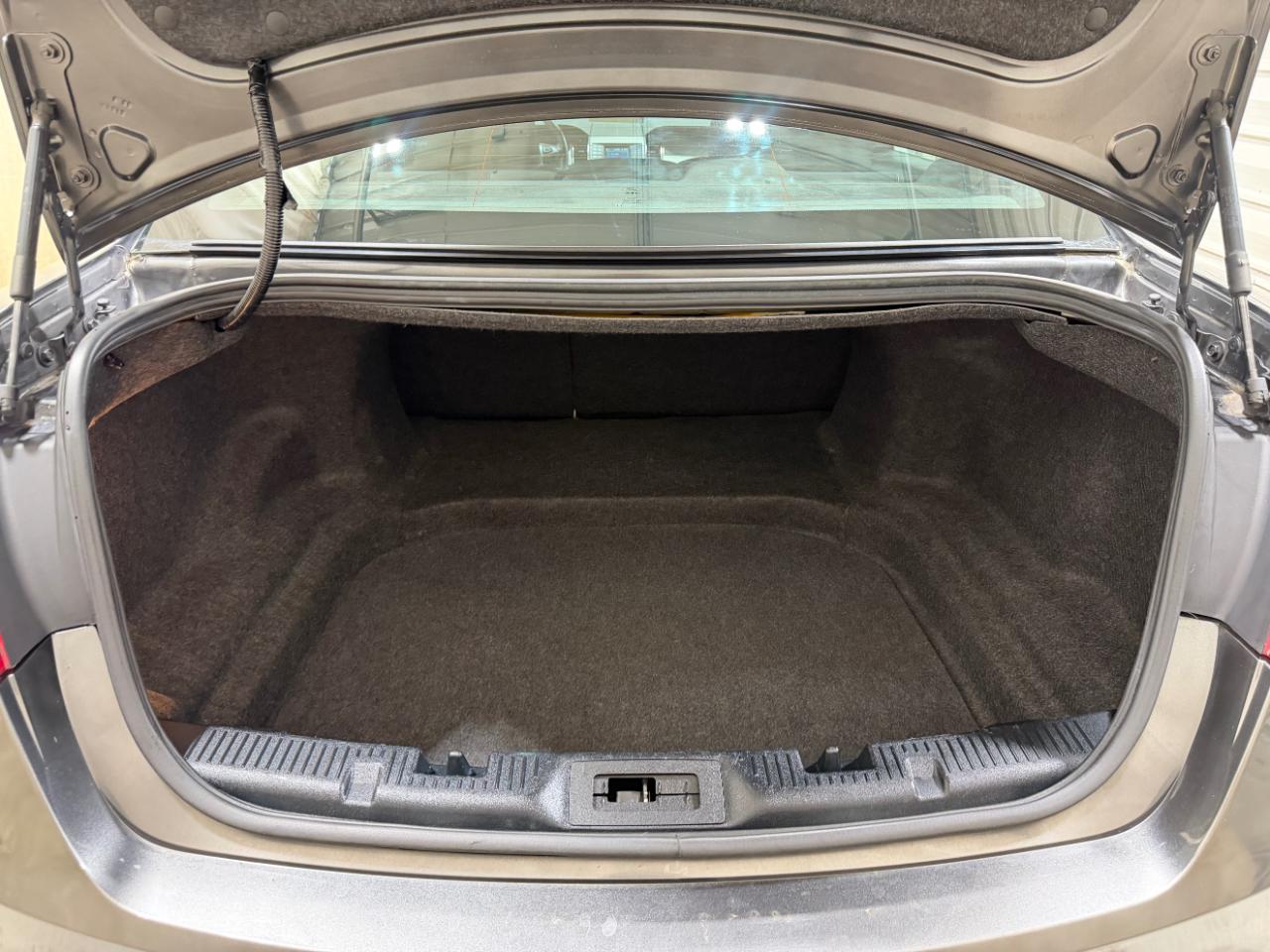 Ford Taurus SEL FWD 2018
