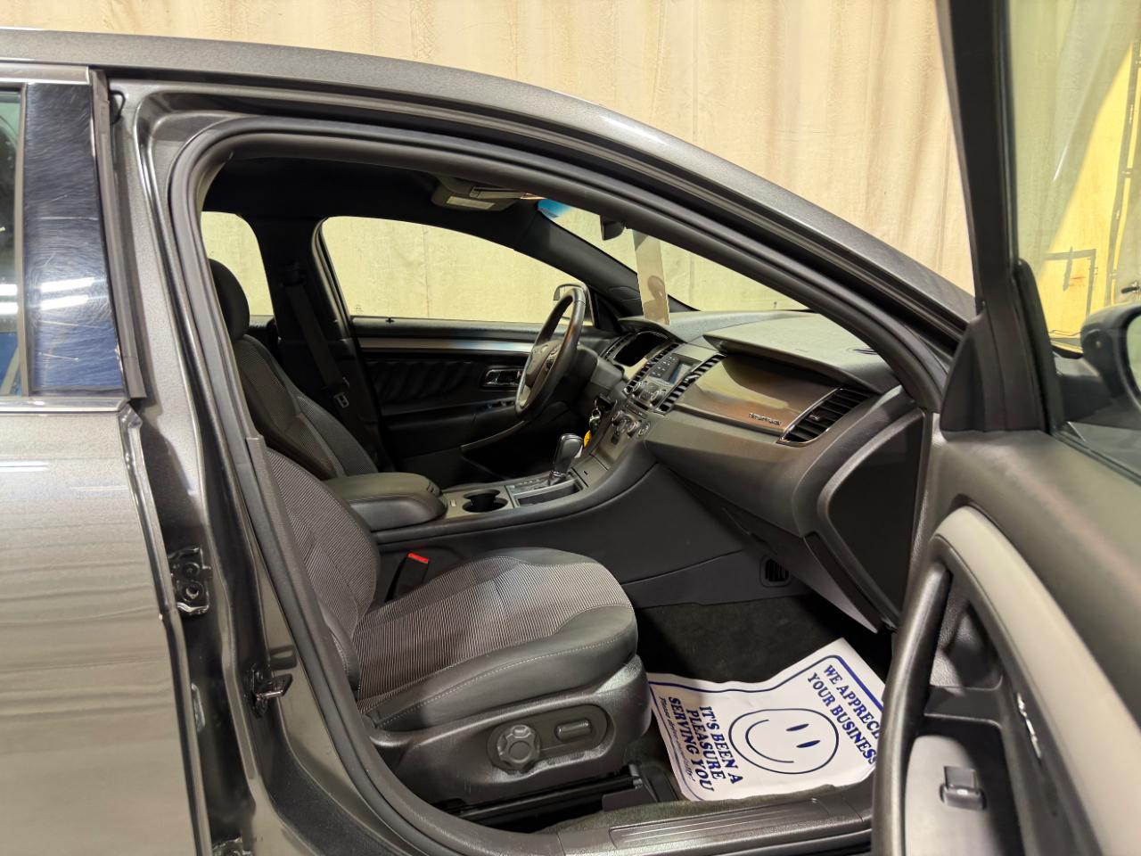 Ford Taurus SEL FWD 2018