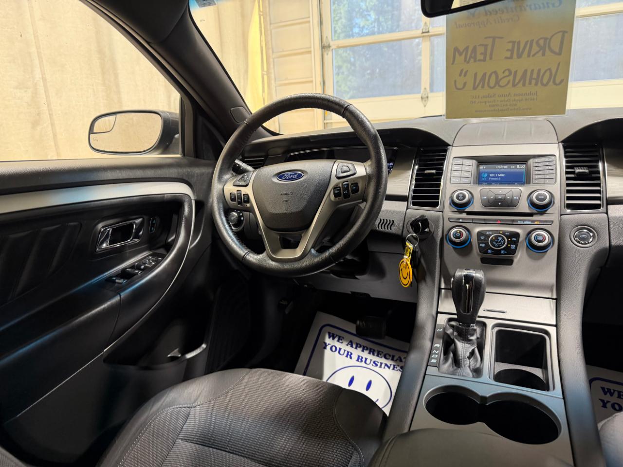 Ford Taurus SEL FWD 2018