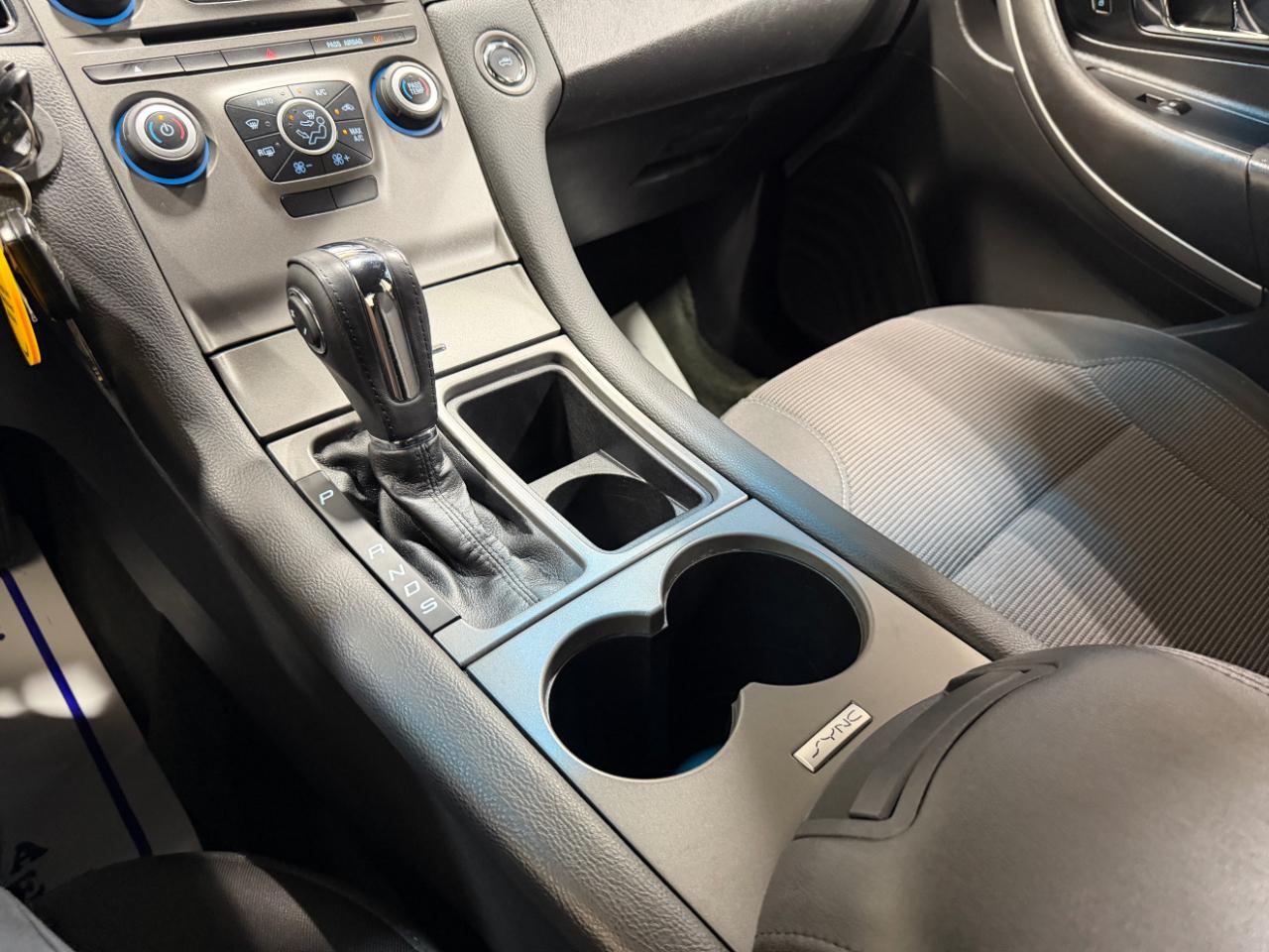 Ford Taurus SEL FWD 2018