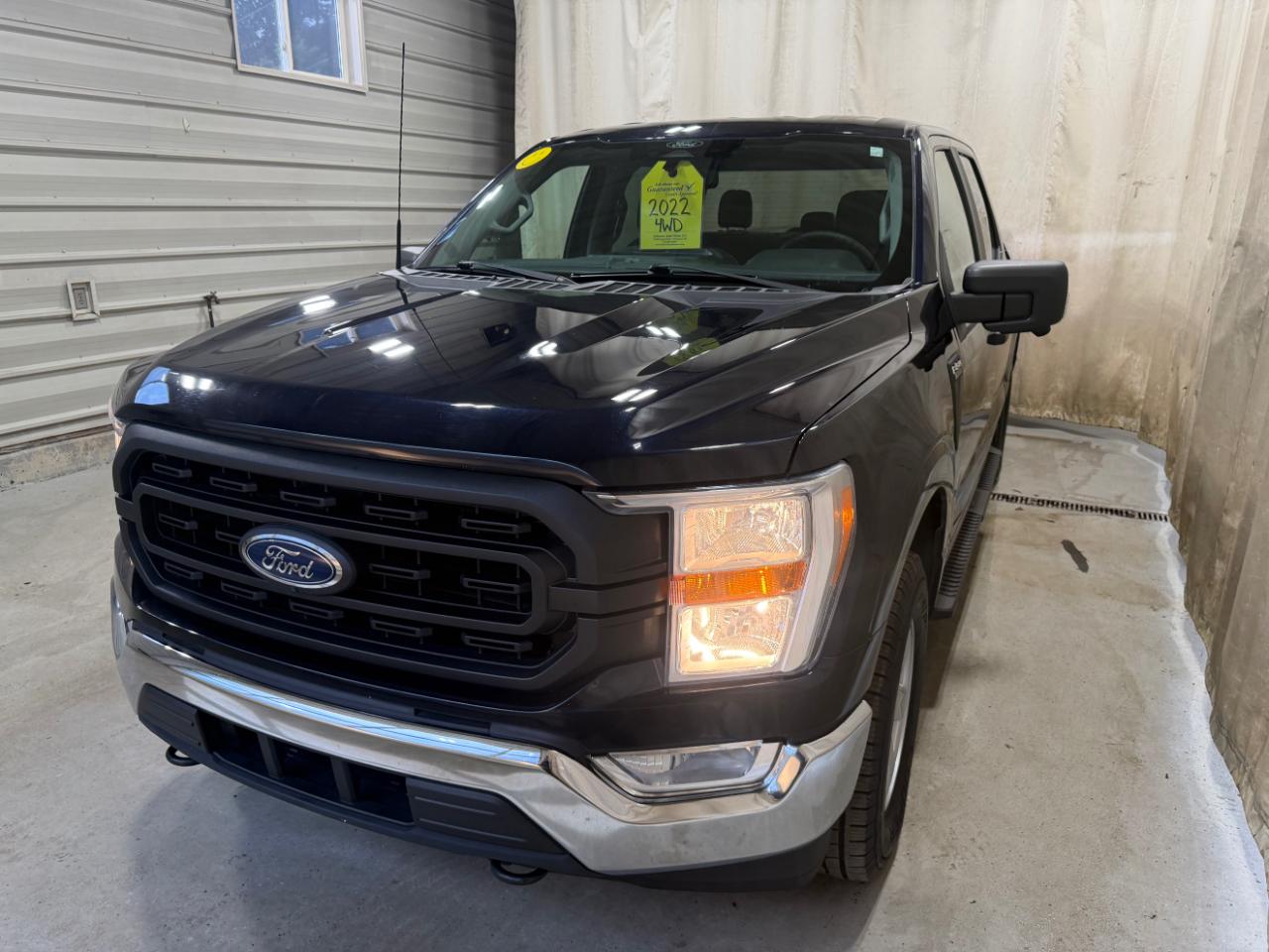 Ford F-150 XL 4WD SuperCrew 5.5' Box 2022