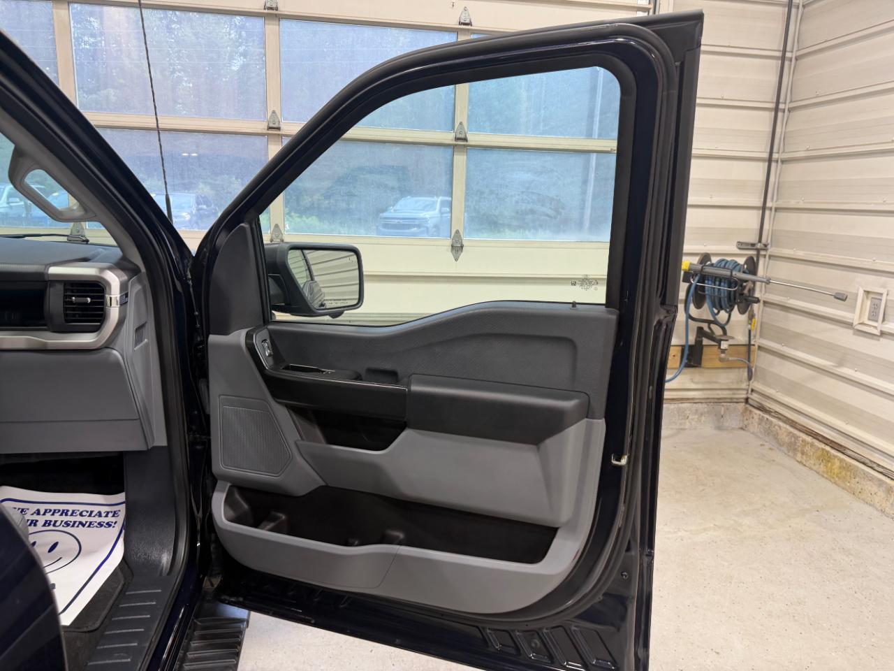 Ford F-150 XL 4WD SuperCrew 5.5' Box 2022