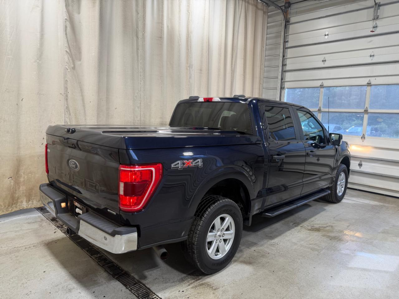 Ford F-150 XL 4WD SuperCrew 5.5' Box 2022
