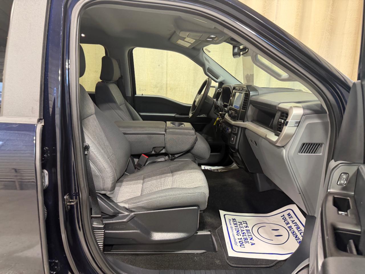 Ford F-150 XL 4WD SuperCrew 5.5' Box 2022