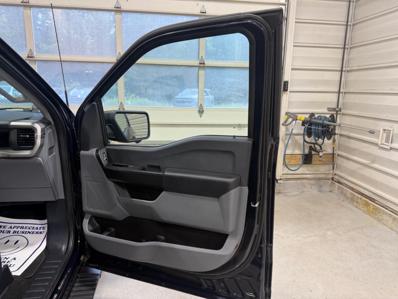 Ford F-150 XL 4WD SuperCrew 5.5' Box 2022